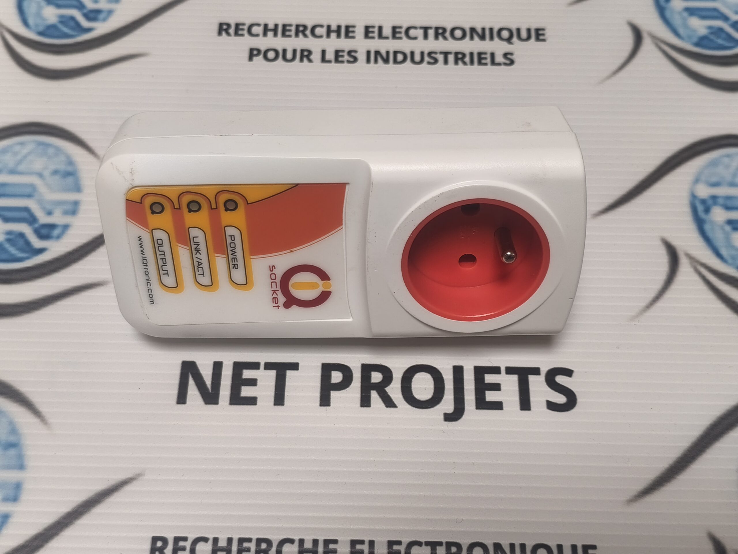 IQsocket IQTS-IP200 IQTRONIC 1 IQsocket IQTS-IP200 IQTRONIC