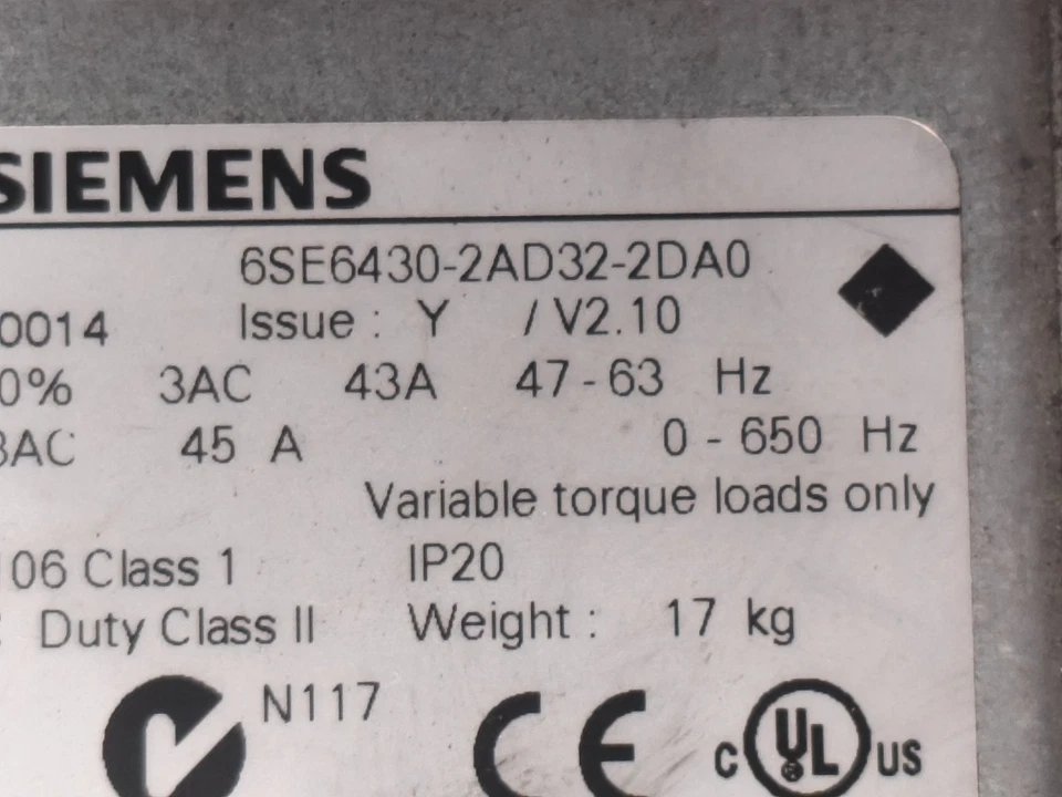 Détail de l'étiquette Siemens 6SE6430-2AD32-2DA0, version Issue Y firmware V2.10
